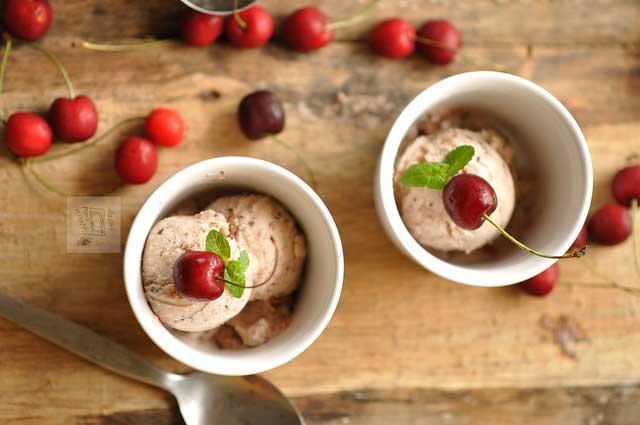 Chocolate cherry ice cream